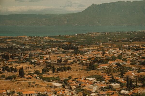 Reseñas de promotores inmobiliarios en Corinto, Grecia