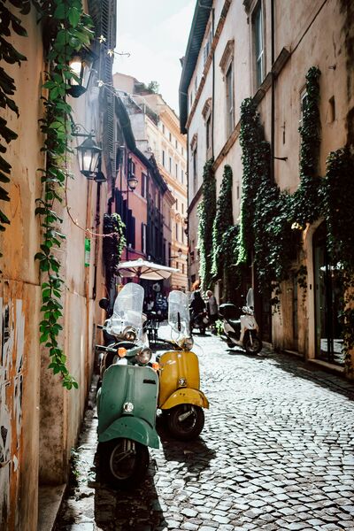 Reviews about real estate developers in Rome, Italy