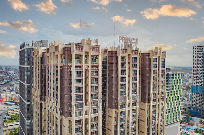 The Heartland Condominium —— 金边之心的现代生活节奏
项目概念
The Heartland Condominium 是由 Prince Real Estate Group 开发的现代高端住宅项目,坐落于金边市核心的 Chamkarmon 区,位于城市主干道 Norodom Boulevard 南段。
项目为追求现代都市生活的人士而设计,将商业、舒适与美学完美融合。
The Heartland Condominium 集建筑美学、功能布局与城市配套于一体,为住户提 The Heartland Condominium