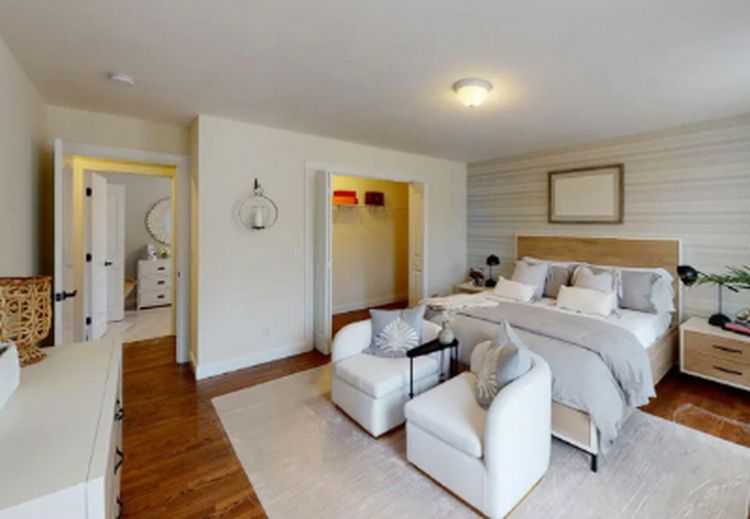 Windsor es una casa elegante y espaciosa de 2867 pies cuadrados, que combina estilo y funcionalidad. Con 4 dormitorios, 2 baños completos y 1 medio baño, ofrece comodidad y espacio ideales para la vida familiar moderna. Windsor