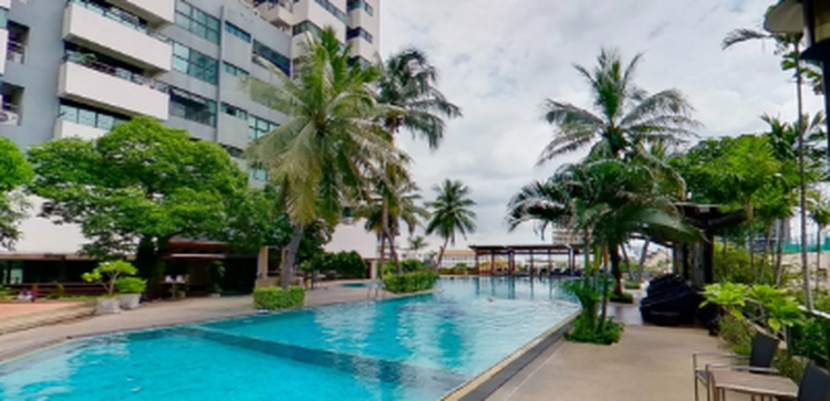 Sathorn Gardens es un exclusivo complejo residencial ubicado en Thung Mahamek, Bangkok, finalizado en diciembre de 2008. Con 580 unidades distribuidas en 41 plantas, combina el lujo con un enfoque ecológico.
Su diseño de estilo resort y su excelente Sathorn Gardens