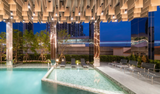 The Cuvee Yaek Tiwanon es un condominio residencial premium de estilo moderno, ubicado a pocos pasos de la estación MRT Yaek Tiwanon. Su excelente ubicación garantiza un acceso rápido y cómodo al centro de Bangkok y a otros distritos importantes. El The Cuvee Yaek Tiwanon