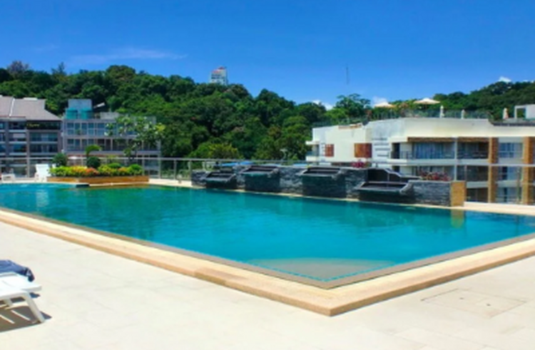 Hyde Park Residence 1 es un condominio situado en Soi Thap Phraya 4 en Pattaya, Chon Buri. Desarrollado por Matrix Developments y finalizado en 2008, el proyecto consta de un edificio de 7 plantas con un total de 79 unidades que van desde estudios ha Hyde Park Residence 1