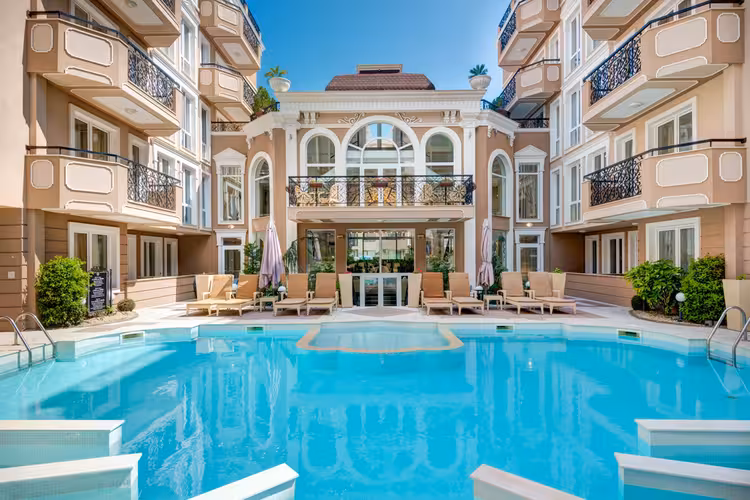 Dawn Park Deluxe