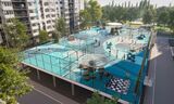 The modern "Oblaka" residential complex is located at the junction of the Southern and Central districts of Novorossiysk, offering residents a combination of well-developed infrastructure, excellent ecology, and proximity to both the sea and city cen Oblaka