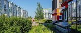 El sexto bloque de "Yasno.Yanino" es la joya de la corona de este magnífico complejo, donde el confort alcanza la perfección.
Esta es una de las últimas fases del complejo residencial "Yasno.Yanino", donde los patios están cerrados al tráfico, ofrec Yasno.Yanino