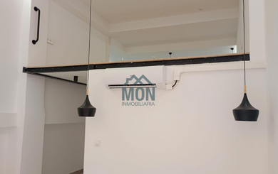 Tourist Apartment with License (ref. 23933).
La Olivereta, Valencia — ready-to-use duplex next to Turia Park.
A move-in-ready loft-style duplex is for sale in the La Olivereta neighborhood of Valencia, just minutes from the Turia River Park and the Apartment in La Olivereta