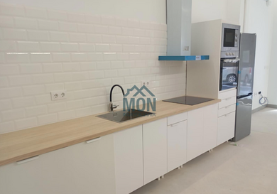 Tourist Apartment with License (ref. 23933).
La Olivereta, Valencia — ready-to-use duplex next to Turia Park.
A move-in-ready loft-style duplex is for sale in the La Olivereta neighborhood of Valencia, just minutes from the Turia River Park and the Apartment in La Olivereta