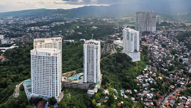 Marco Polo Residences — vivir en las alturas con vistas panorámicas de Cebú y confort de lujo de 5 estrellas
Concepto del proyecto
Marco Polo Residences es el proyecto residencial insignia de Federal Land, Inc., ubicado en la cima de las colinas Ni Marco Polo Residences