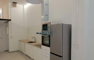 Tourist Apartment with License (ref. 23933).
La Olivereta, Valencia — ready-to-use duplex next to Turia Park.
A move-in-ready loft-style duplex is for sale in the La Olivereta neighborhood of Valencia, just minutes from the Turia River Park and the Apartment in La Olivereta