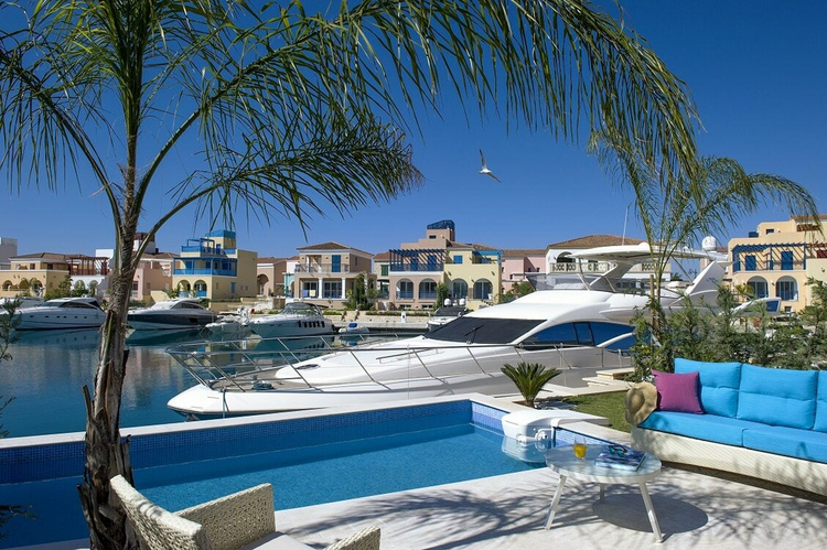 This is the most recognizable and unique project in Cyprus and the Eastern Mediterranean. The integrated full-service superyacht marina in Limassol is a unique blend of residential and commercial real estate, cultural institutions, and leisure facili Limassol Marina