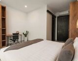 Sunny Batu Bolong — жилой комплекс от застройщика Sunny Development Group, расположенный в 500 метрах от пляжа Бату Болонг в Чангу, популярном месте на Бали. На территории комплекса предусмотрены парковочные места и частный бассейн. В Sunny Batu Bolo Sunny Batu Bolong