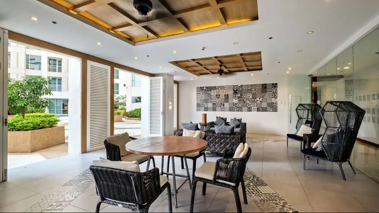 Marco Polo Residences