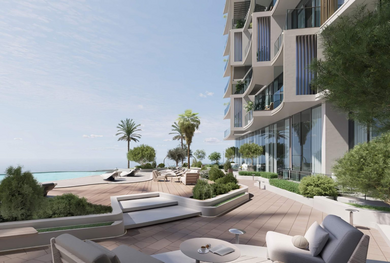 Ellington Properties has unveiled Cala Del Mar, a 16-story residential development located on Al Marjan Island. It offers a collection of studios and one to three-bedroom apartments, as well as a single four-bedroom residence.
The offered units rang Cala Del Mar
