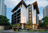 Gardina Asoke Hotel & Residence — это оазис уюта и уединения в самом сердце динамичного Бангкока. Расположенный всего в 500 метрах от Сукхумвит-роуд и в 750 метрах от станции метро QSNCC, этот премиальный жилой проект предлагает идеальный баланс Gardina Asoke