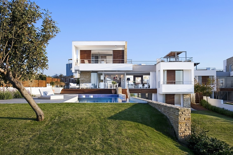 Akamas Bay Villas is an exquisite premium beachfront complex located in one of the most beautiful corners of Cyprus, near the Akamas Peninsula. Here, modern architecture and unique design blend harmoniously, turning each villa into your personal para Akamas Bay Villas
