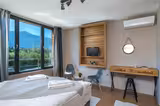 Cornelia Deluxe Residence