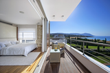 Akamas Bay Villas is an exquisite premium beachfront complex located in one of the most beautiful corners of Cyprus, near the Akamas Peninsula. Here, modern architecture and unique design blend harmoniously, turning each villa into your personal para Akamas Bay Villas