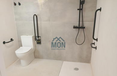 Tourist Apartment with License (ref. 23933).
La Olivereta, Valencia — ready-to-use duplex next to Turia Park.
A move-in-ready loft-style duplex is for sale in the La Olivereta neighborhood of Valencia, just minutes from the Turia River Park and the Apartment in La Olivereta