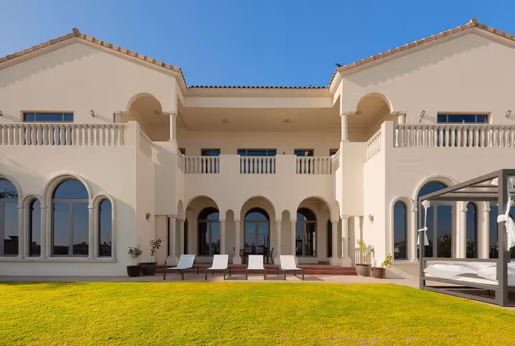 BEACH VILLA