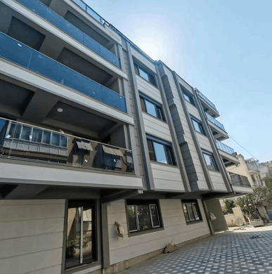 Ekşioğlu İnşaat proudly presents a contemporary 2+1 duplex apartment located in Zerdalilik, one of Antalya’s most desirable neighborhoods. The project blends elegant design, smart engineering, and urban comfort for a high-quality living experience. 2+1 duplex apartment