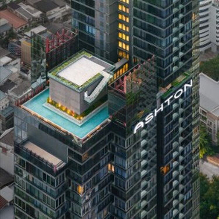 Ashton Silom
