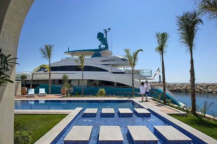 This is the most recognizable and unique project in Cyprus and the Eastern Mediterranean. The integrated full-service superyacht marina in Limassol is a unique blend of residential and commercial real estate, cultural institutions, and leisure facili Limassol Marina